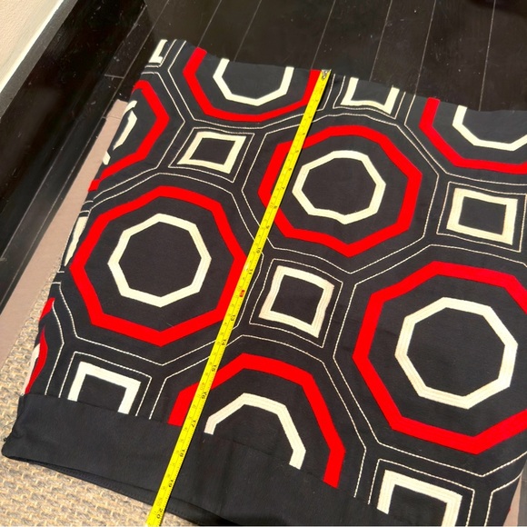 Ann Taylor Geometric Black, Red and White Women’s Skirt 10 P - Picture 6 of 8